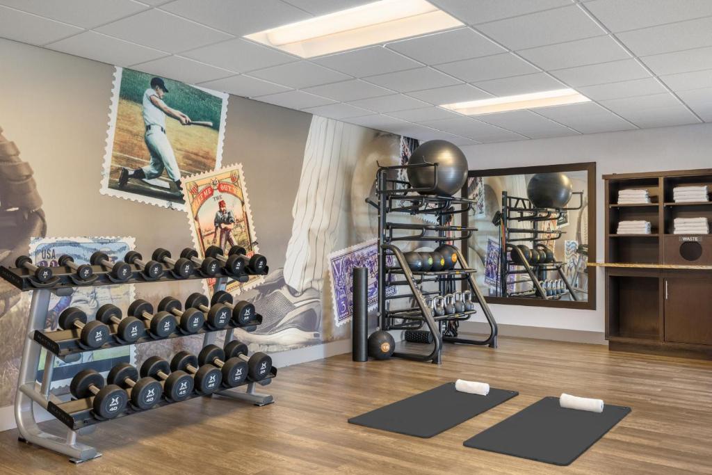 Fitness centrum a/nebo fitness zařízení v ubytování Residence Inn by Marriott Long Island Islip/Courthouse Complex
