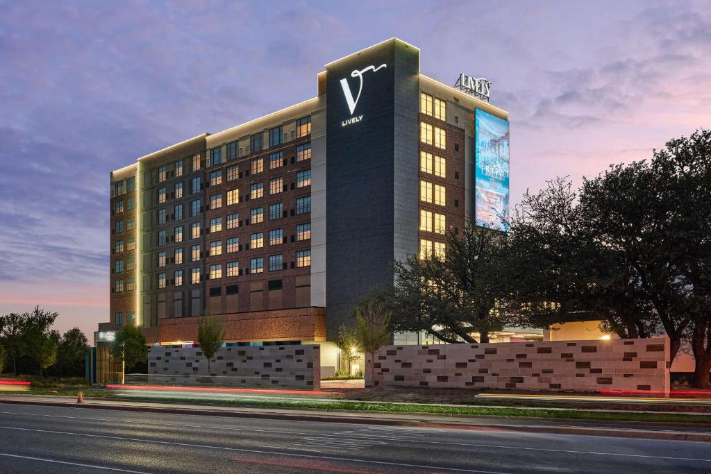 Lively Hotel On Oak Oklahoma City, Tapestry By Hilton, Oklahoma City