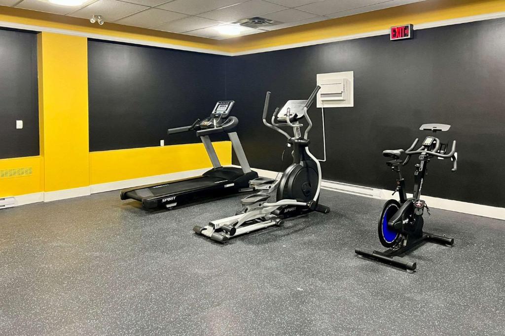 Fitness centrum a/nebo fitness zařízení v ubytování The Vic, Ascend Hotel Collection