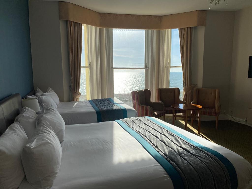 Queens Hotel & Spa - Family Room With Sea View