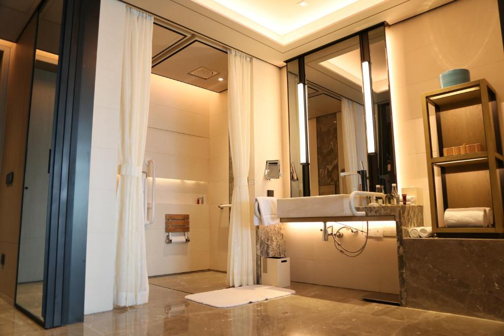 Koupelna v ubytování Shenzhen Marriott Hotel Nanshan