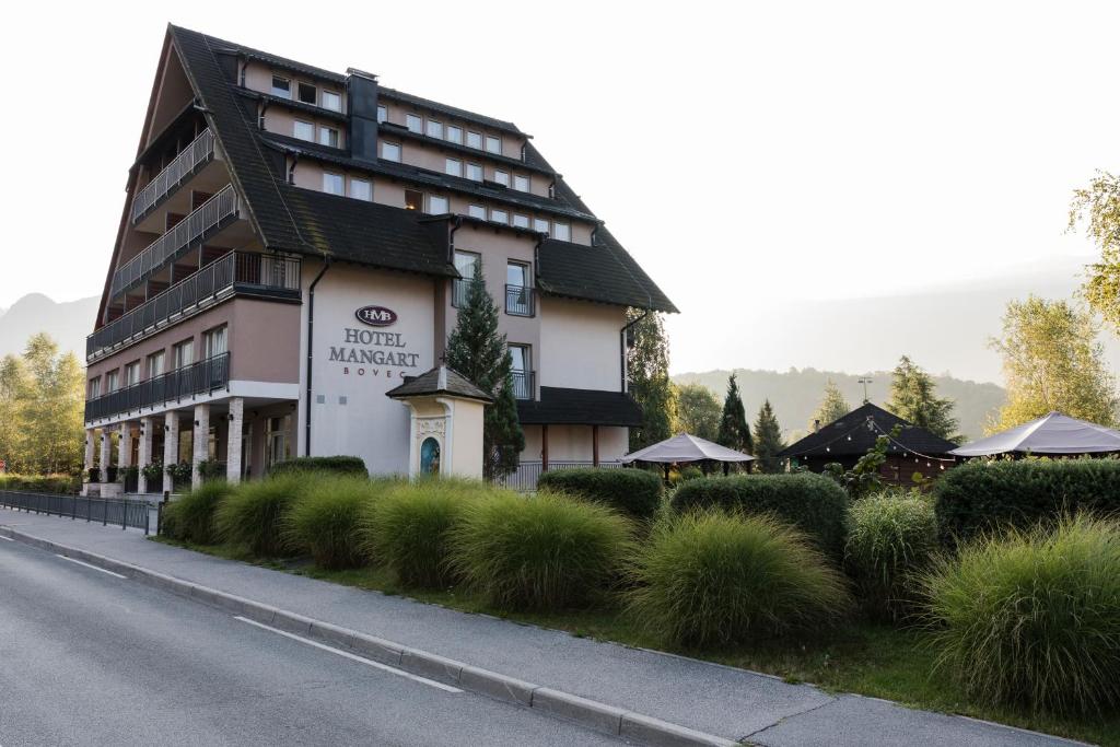 Budova, kde se hotel nachází