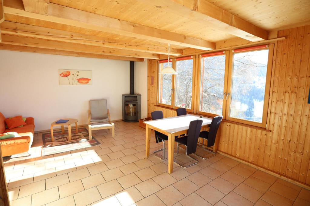 Posezení v ubytování Chalet Les Pyramides