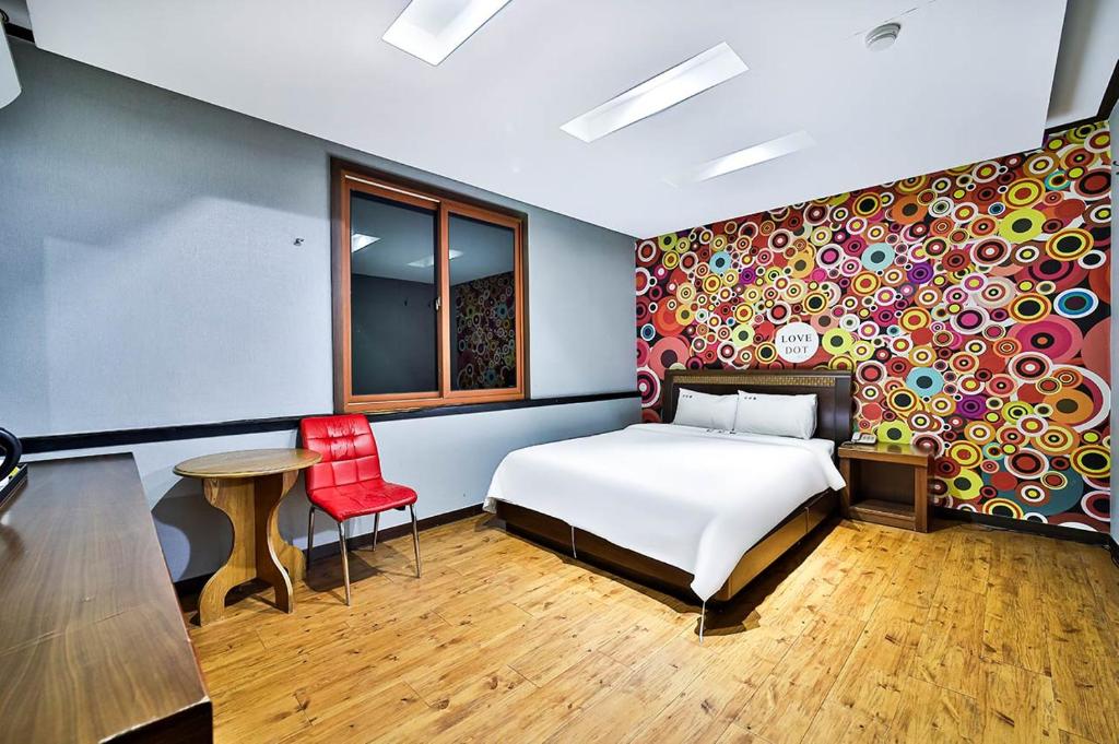 Postel nebo postele na pokoji v ubytování Khan Motel