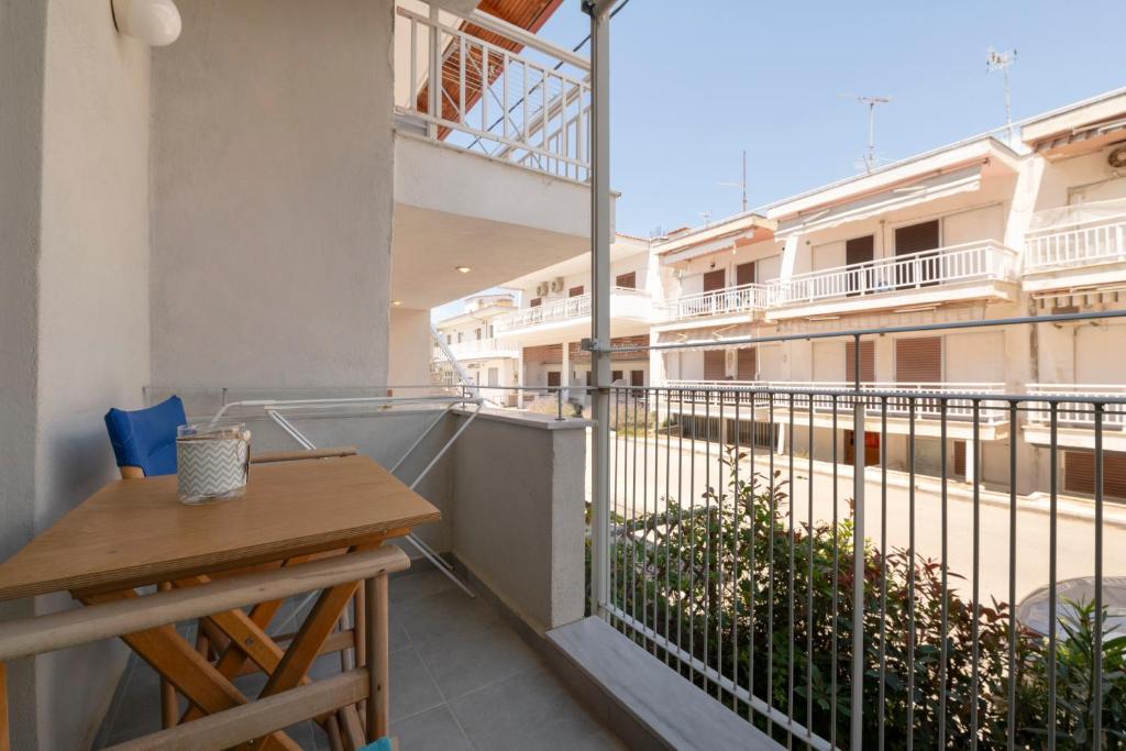 Balkón nebo terasa v ubytování ammos seafront family apartments