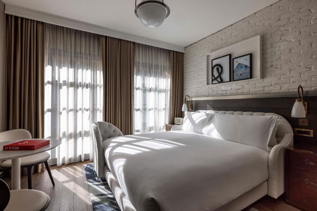 Virgin Hotels London - Shoreditch photo