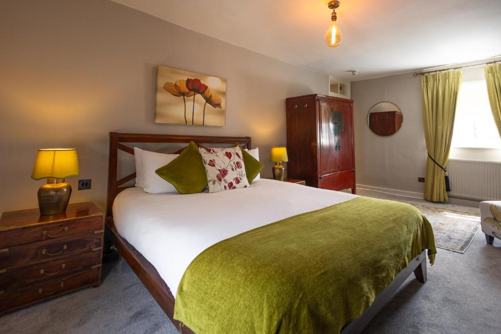 38 St Giles - 