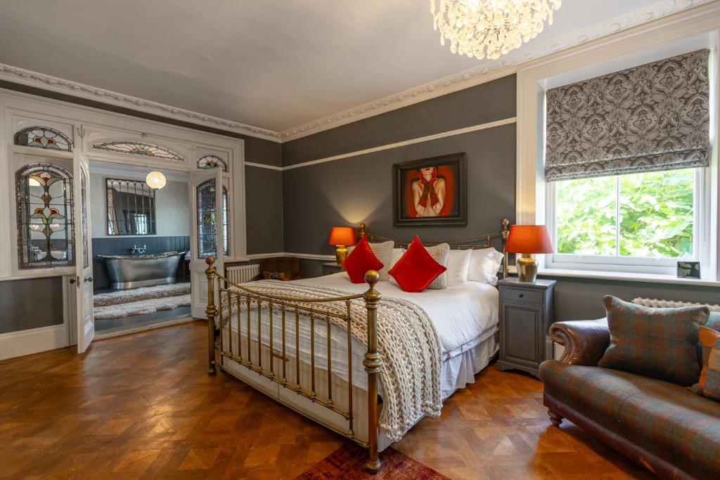38 St Giles - Housity
