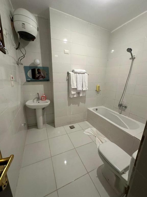 A bathroom at Matager Guesthouse