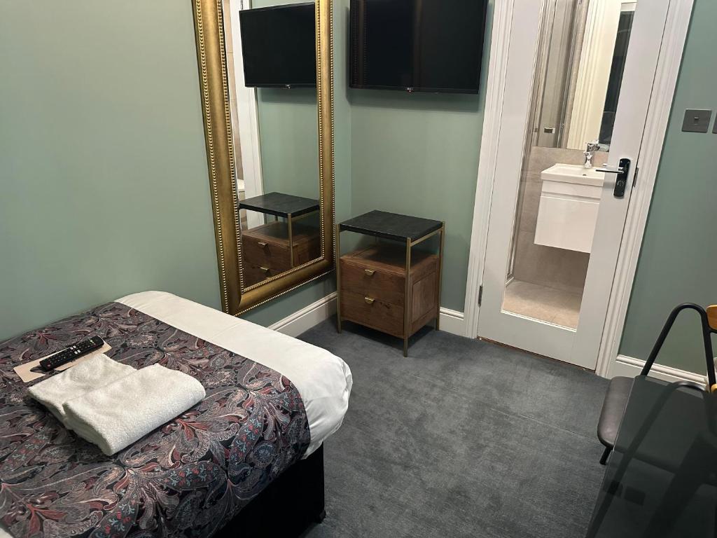 Arran House Hotel - Deluxe Single Room