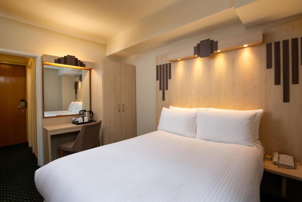 Tavistock Hotel - Standard Double Room