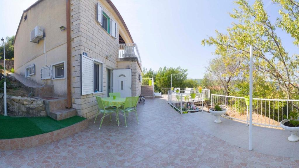 Zahrada ubytování Apartment Mirjana