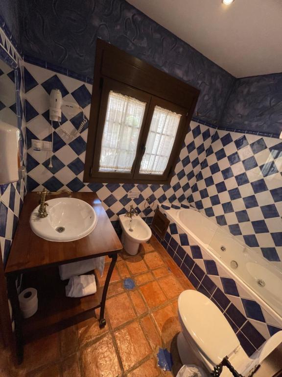 Koupelna v ubytování La Hacienda del Marquesado