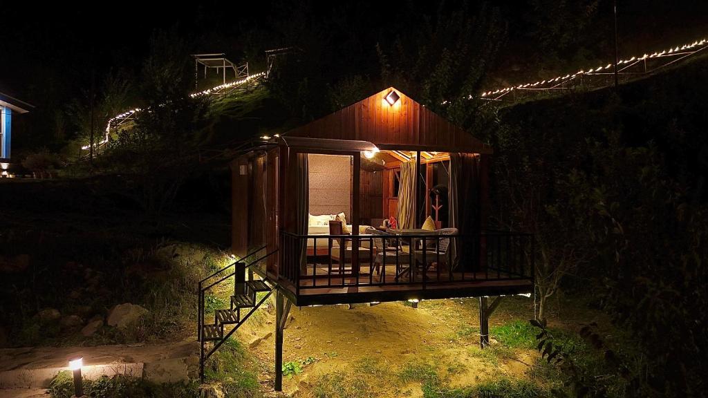 Zahrada ubytování Glass Cabins by Urban Monk- Unique Centrally Heated Cabins with Electric Blankets
