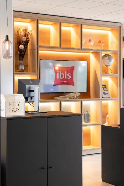Ibis Lugano Paradiso - Resim 41