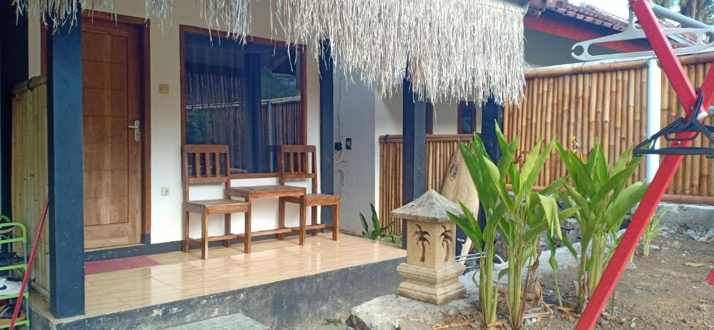 Dewi Garden Guesthouse - 1