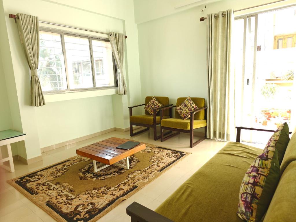 Posezení v ubytování Chandralok Service Apartments