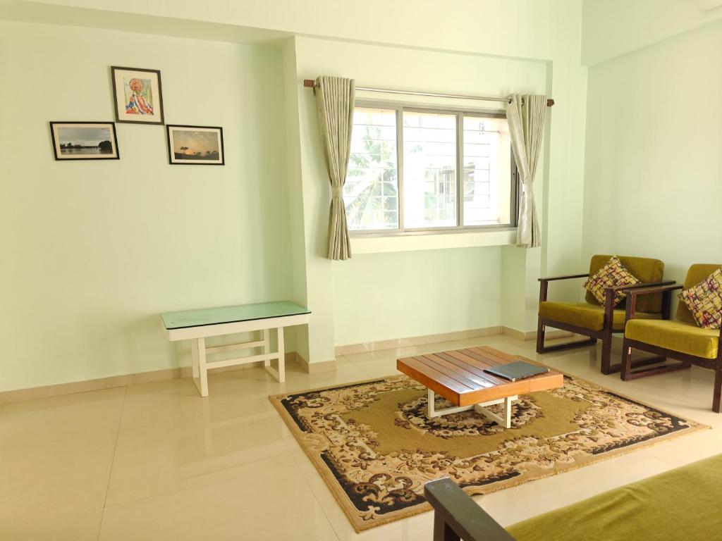 Posezení v ubytování Chandralok Service Apartments