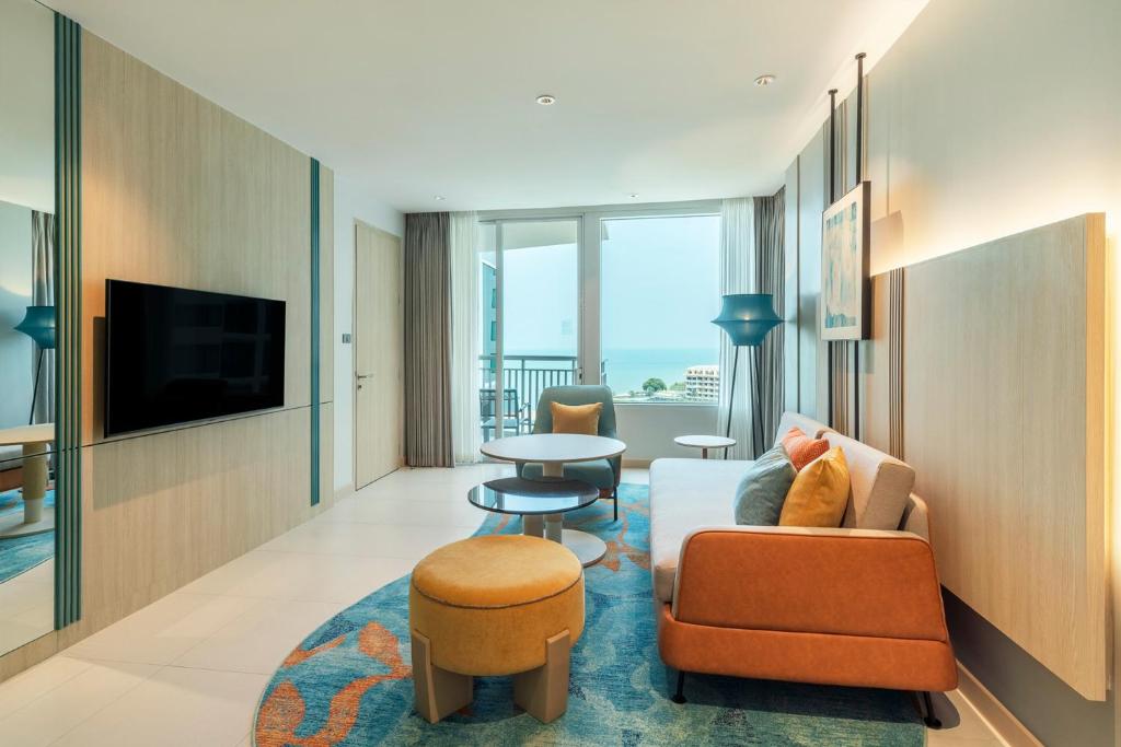 
Two-Bedroom Suite with Sea View - Bay Tower 

