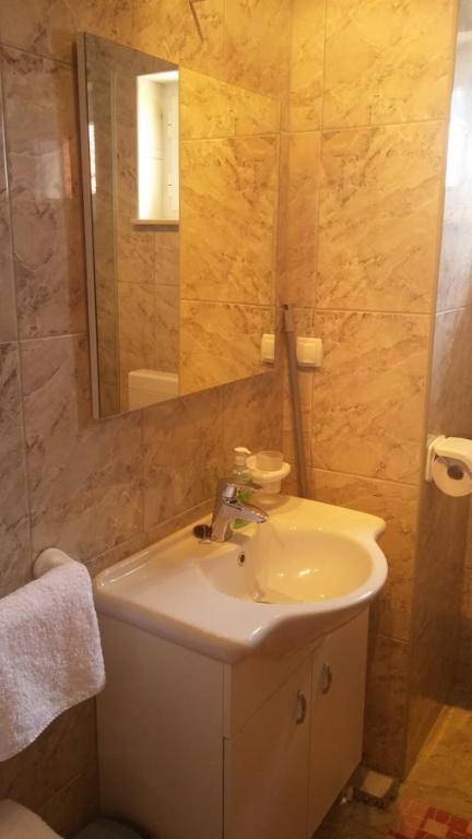 Apartments Roncevic - 12