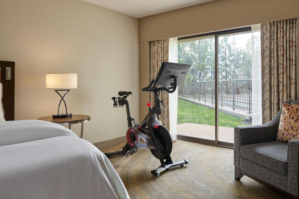 The Westin Kansas City at Crown Center - 