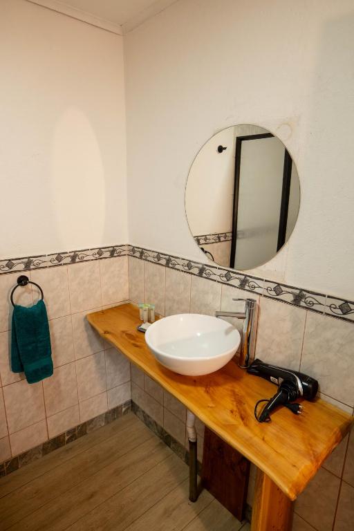Un baño de Hotel Uka Mana