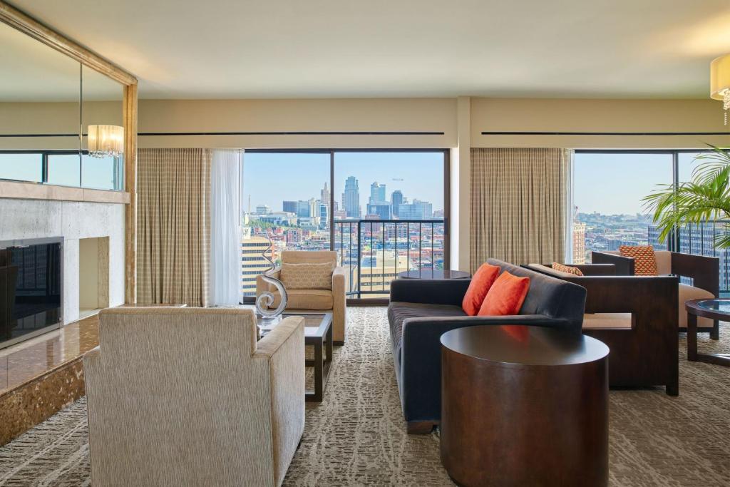 The Westin Kansas City at Crown Center - 