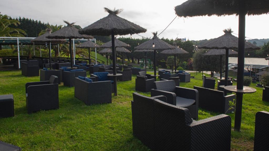Vonkajšia záhrada v ubytovaní Hotel Campomar