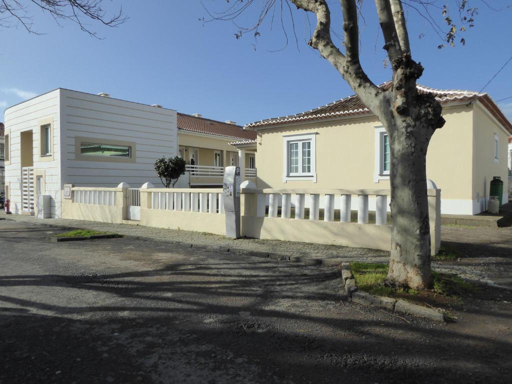 Budova, kde se aparthotel nachází