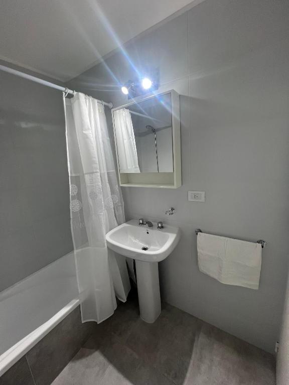 Departamento en Condominio Los Pasos - Fisherton