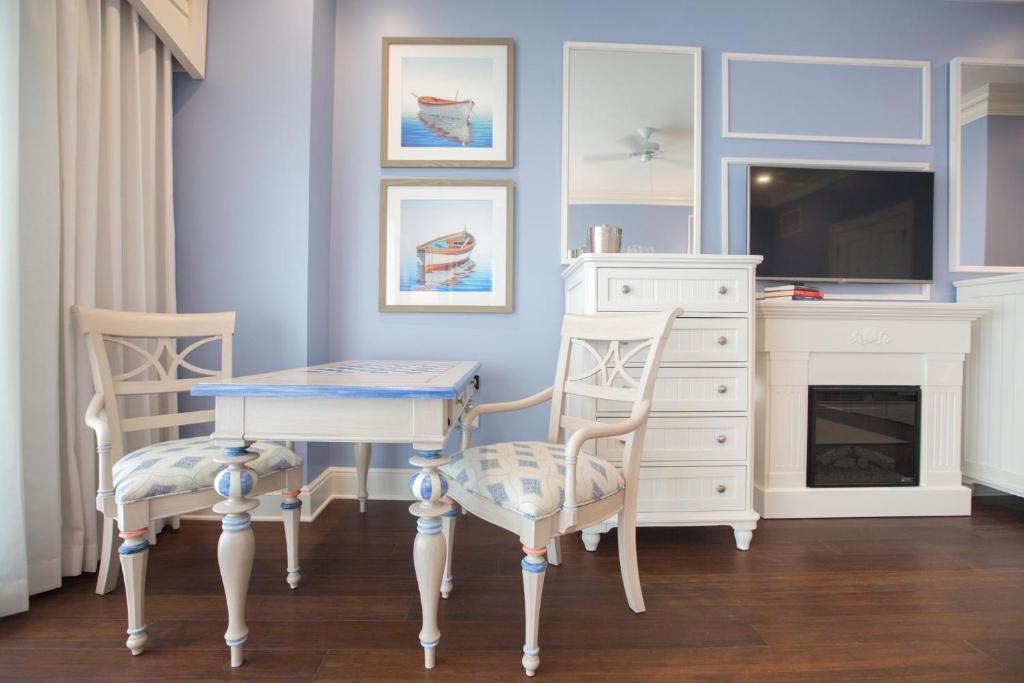 The Beach Club at Charleston Harbor Resort and Marina - Harbor Deluxe Met Twee Queensize Bedden