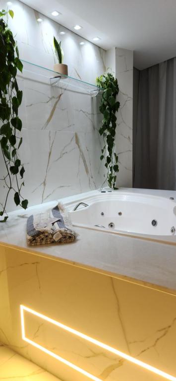 Antonio's Hotel e Spa - Airport - Suite Deluxe Con Bagno Spa