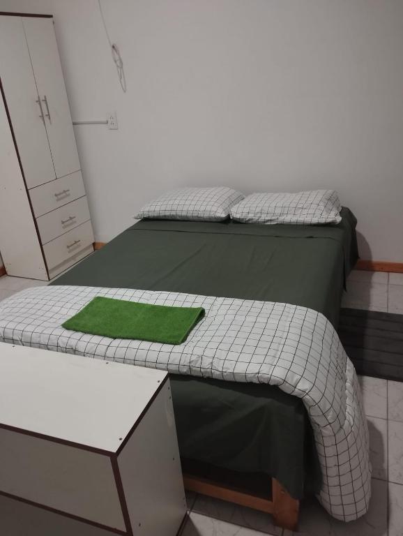 Postel nebo postele na pokoji v ubytování Alojamiento Parque 38
