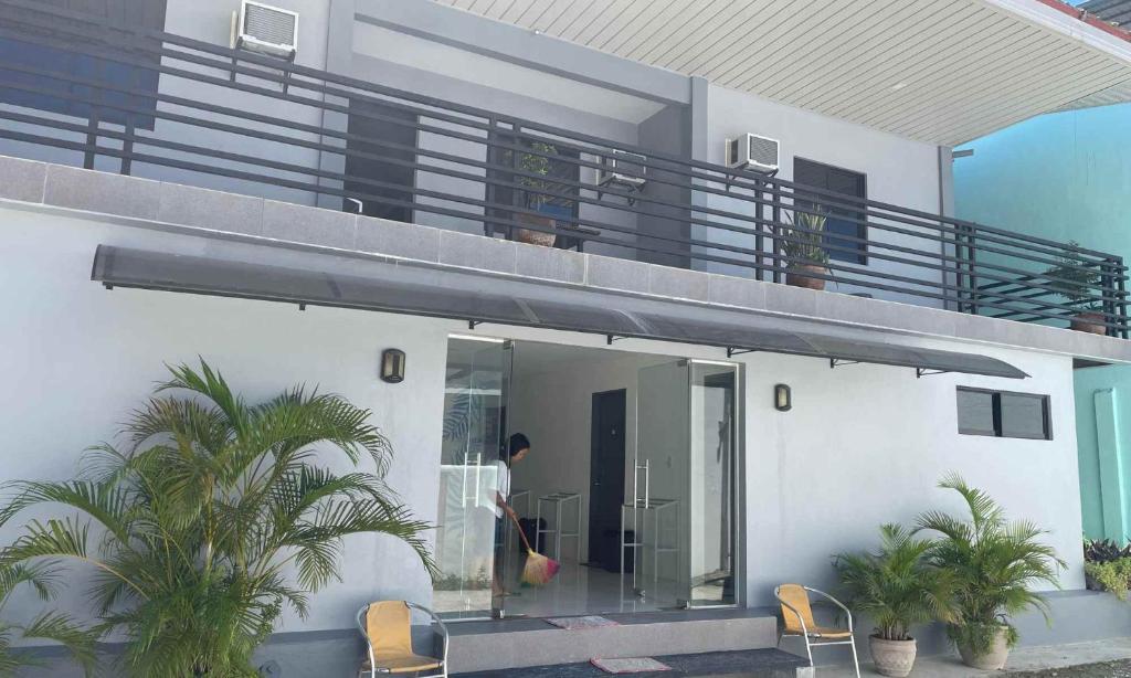 Rõdu või terrass majutusasutuses Tipolo Guesthouse