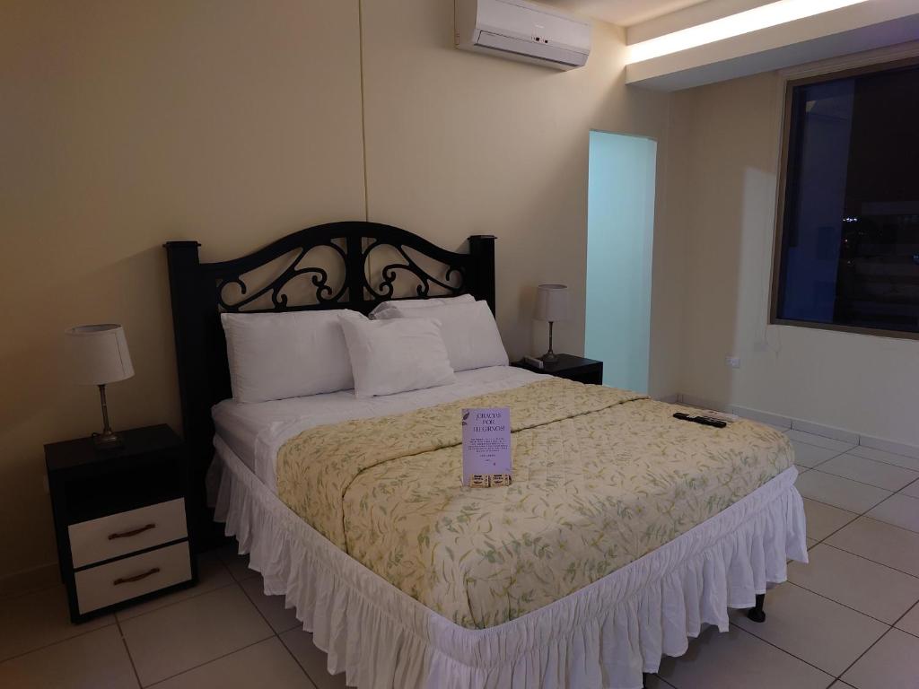 Postel nebo postele na pokoji v ubytování Moderno y cómodo apartamento