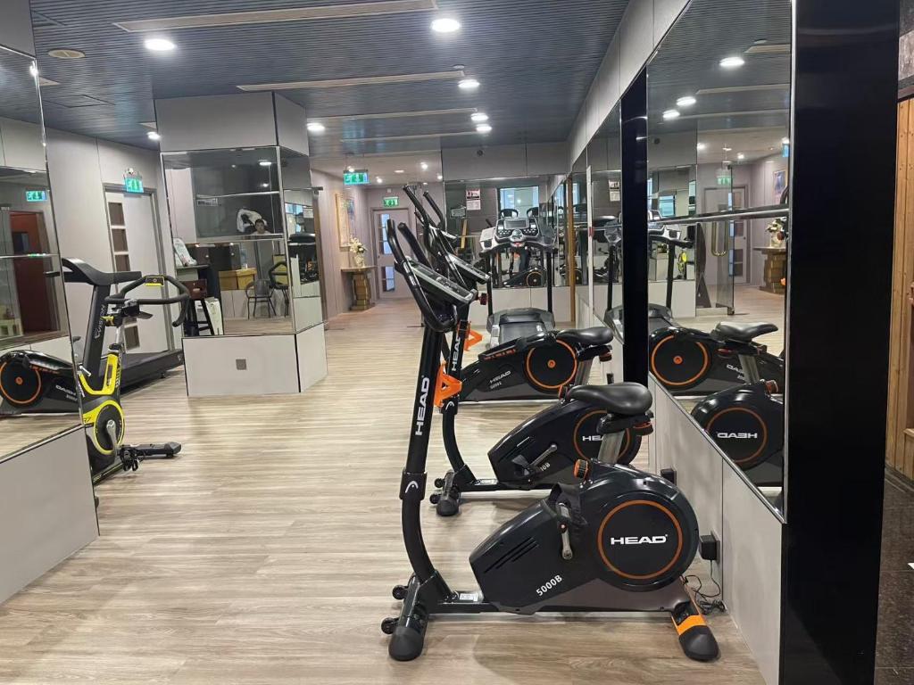 Fitness centrum a/nebo fitness zařízení v ubytování Metropark Hotel Macau