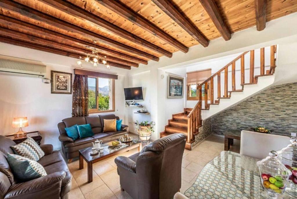 Posezení v ubytování Villa Antonis