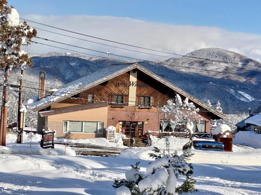 Nespecifikovaný výhled na hory nebo výhled na hory při pohledu z hotelu
