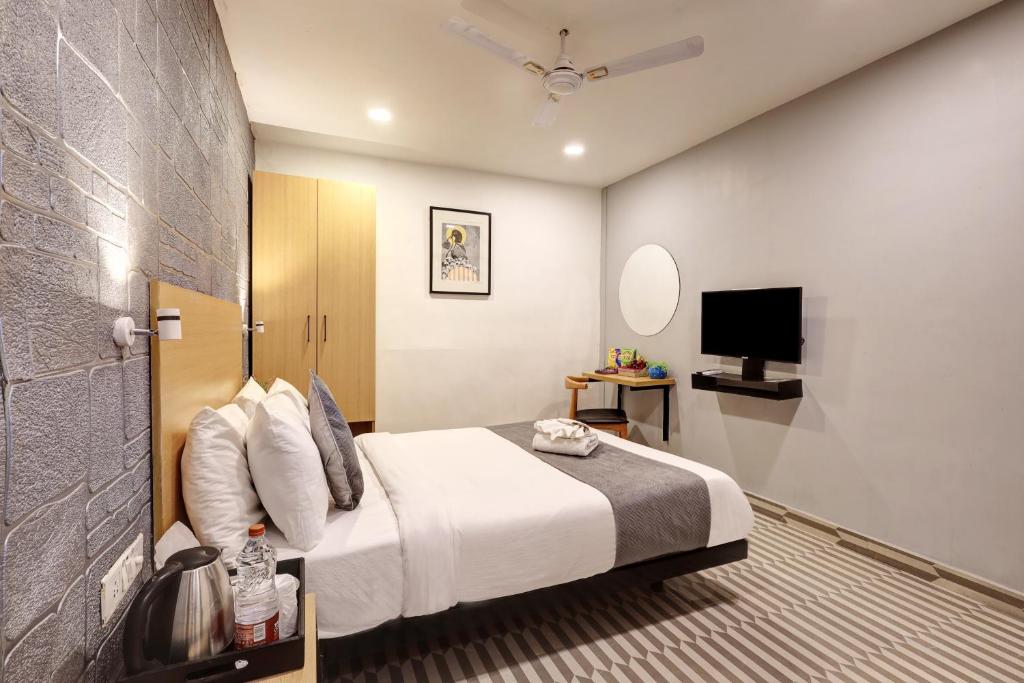 Hotel The Rasa Near Welcome Metro Station - 高级国王房间