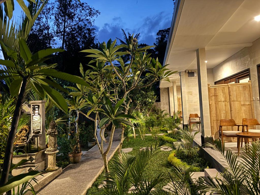 Zahrada ubytování Puri Teduh Guesthouse Ubud