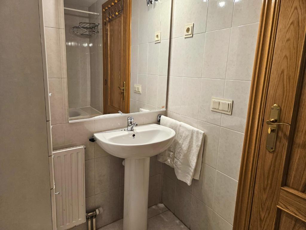 Koupelna v ubytování Apartamentos 3000 Formigal