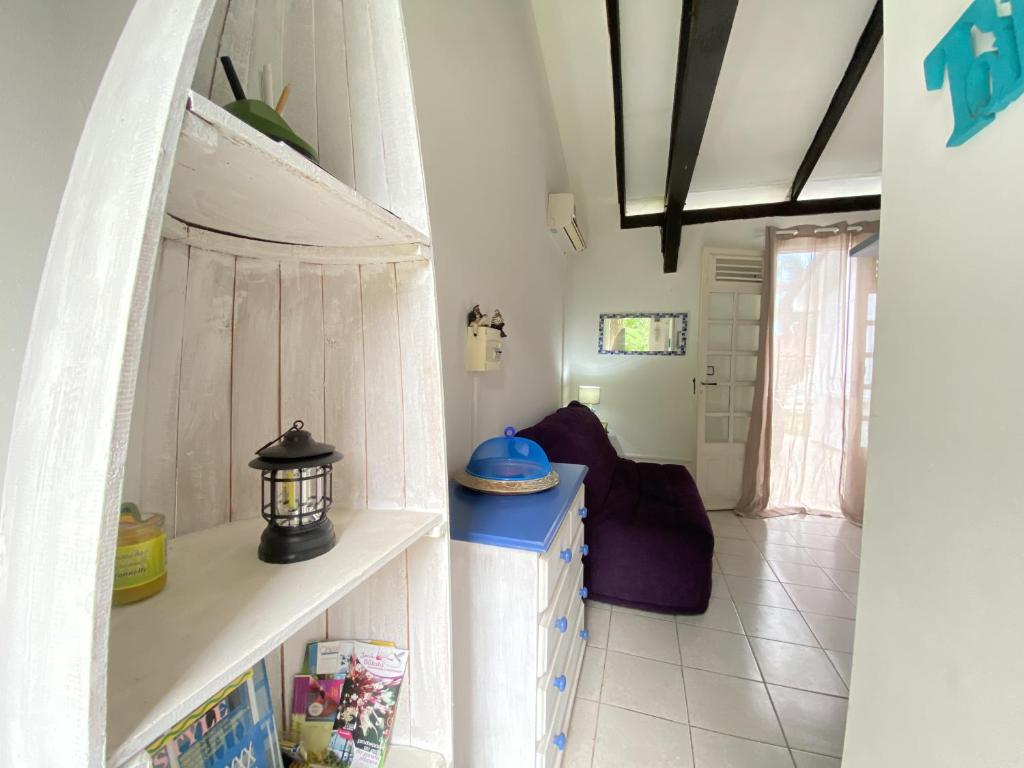 Postel nebo postele na pokoji v ubytování Studio Piscine Privée - 1 min à pied de la plage