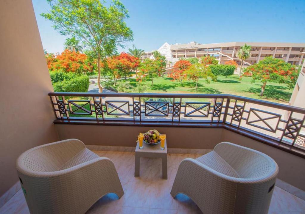 Pharaoh Azur Resort - 4