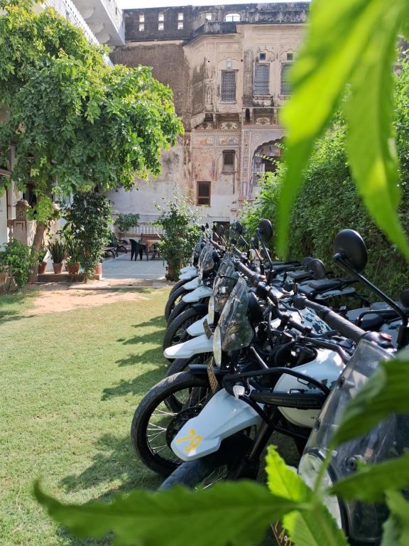 Foto dalla galleria di Hotel Radhika Haveli, Mandawa a Mandawa