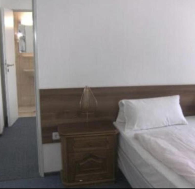 Central Studio Apartments - Single Room