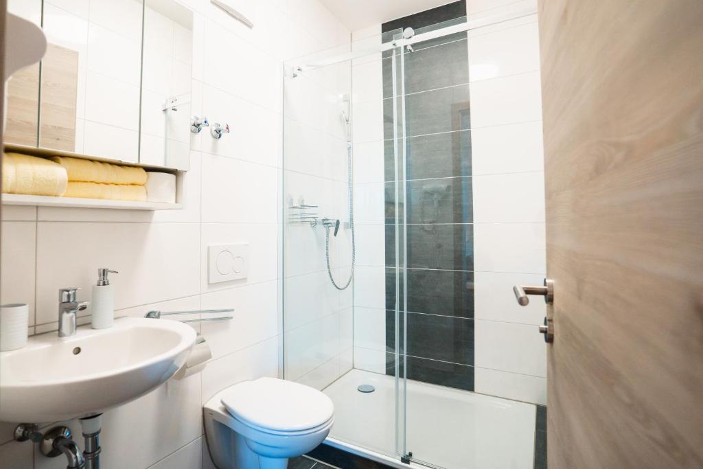 Koupelna v ubytování Hotel am Schafbaum