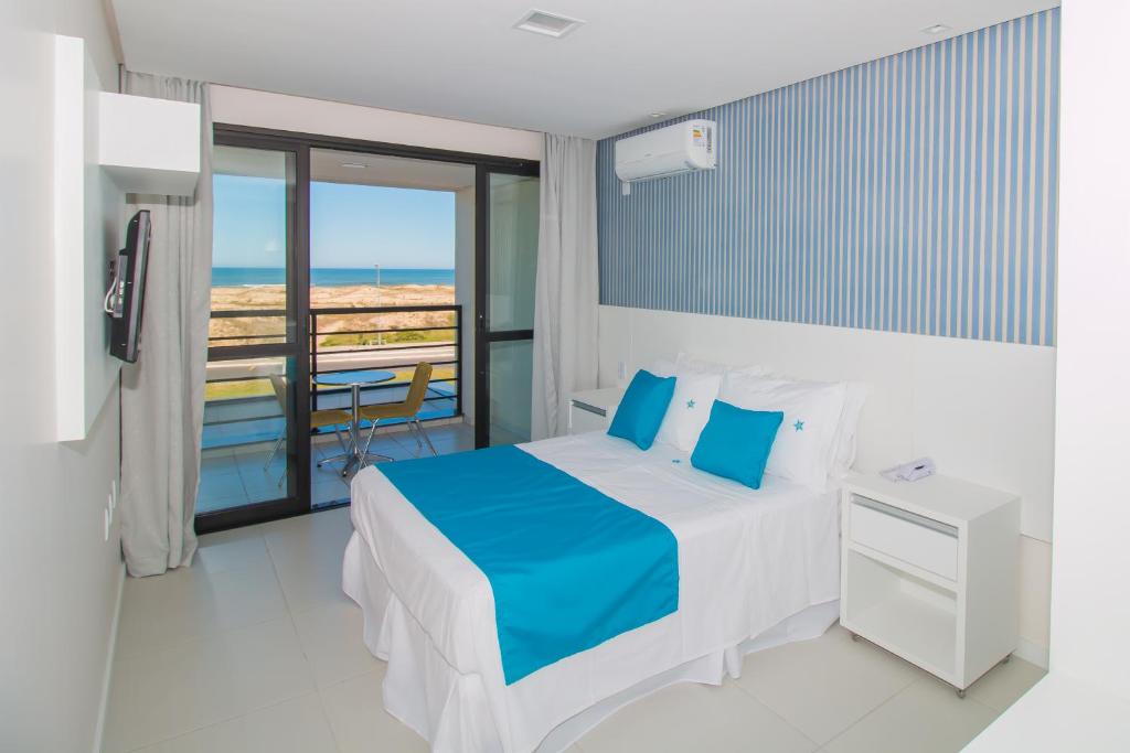  Ponta dos Molhes Beach Flat
