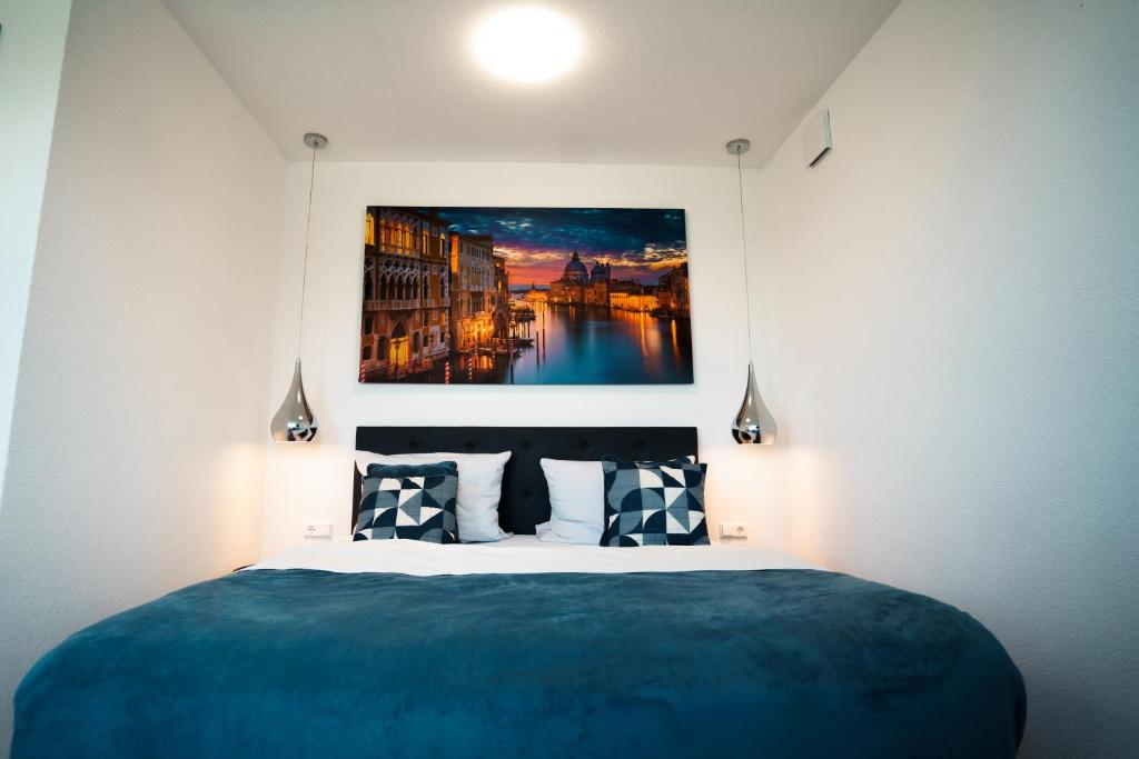 Postel nebo postele na pokoji v ubytování Hotel am Schafbaum