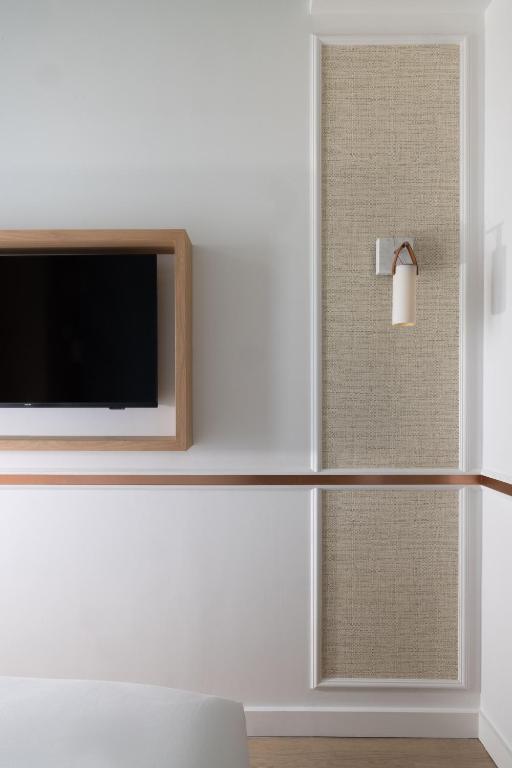 Madame Drouot & Spa - Opera - Resim 32