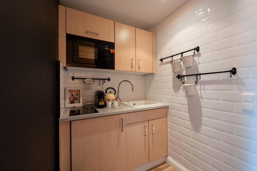 Hotel Medo Köln - Resim 14